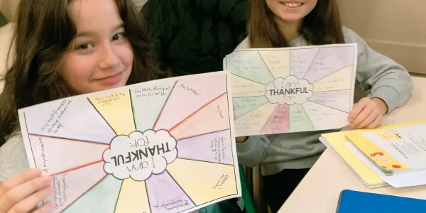 visuel Le Jeudi 23 Novembre 2023, les classes de 6ème3, 5ème1 et 5ème3 ont célébré Thanksgiving.