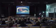 La salle de spectacle : un bel outil, aussi pour apprendre ! 